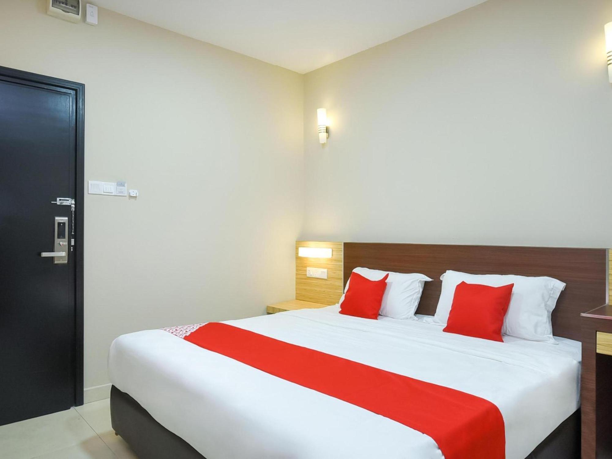 Oyo 1023 La Mirina Boutique Inn Ngoại thất bức ảnh